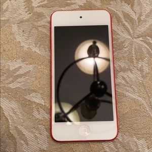 iPod Touch Red 5th generation 32gb